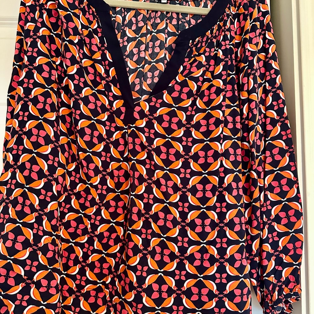 Crown & Ivy Pink and Orange Geometric Blouse